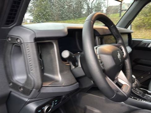 New 2025 Ford Bronco Badlands image 12