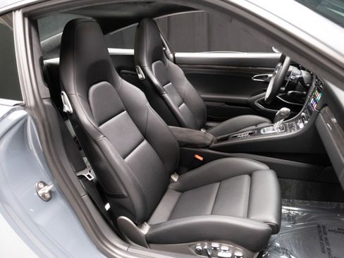 Used 2019 Porsche 911 Turbo S AWD/4WD image 58