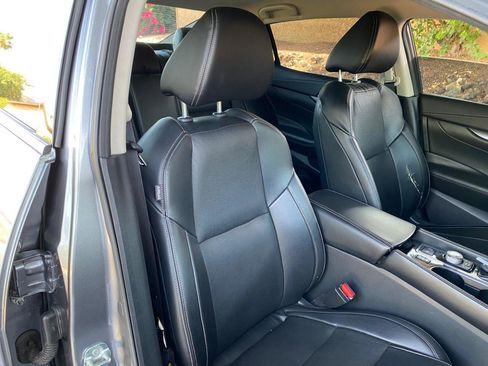 Used 2022 Nissan Maxima SV w/ Floor Mat Group FWD image 50