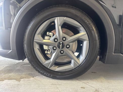Used 2025 Kia K4 FWD image 29