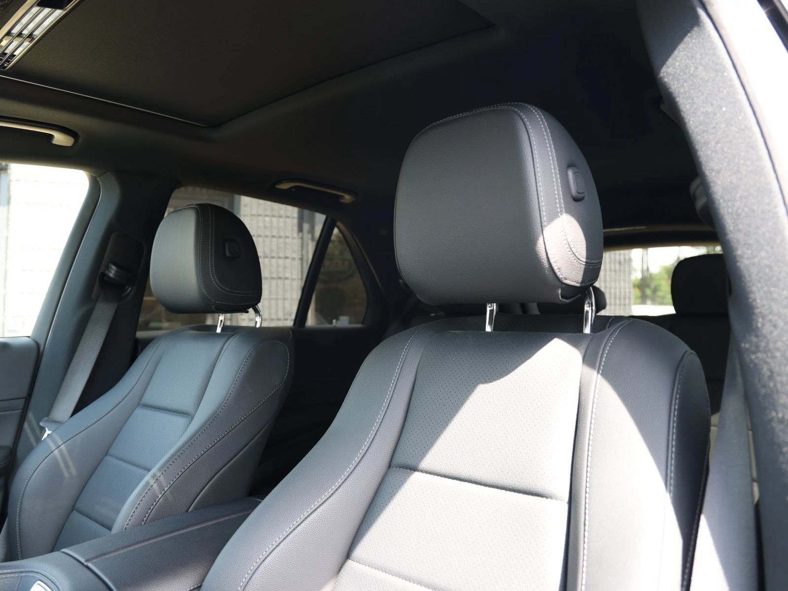 Used 2024 Mercedes-Benz GLE 350 4MATIC image 15