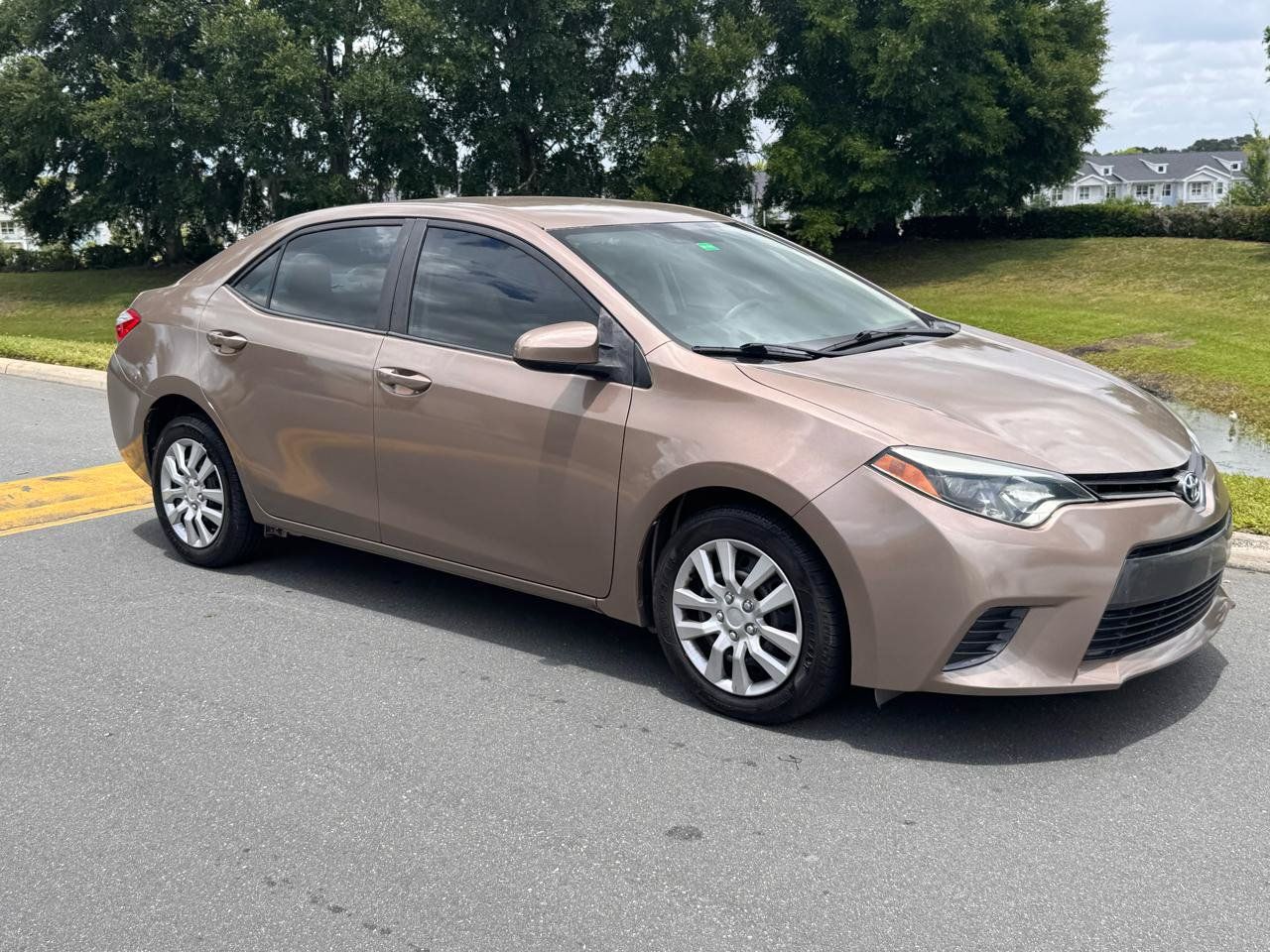 Used 2016 Toyota Corolla LE FWD image 31