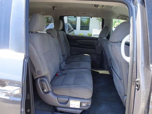 Used 2016 Honda Odyssey SE image 17