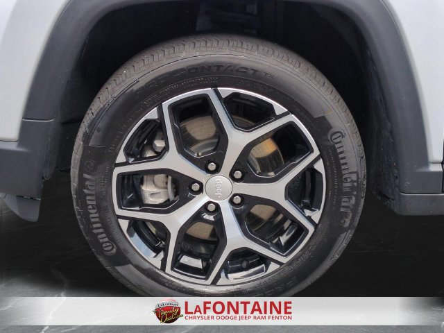 Used 2024 Jeep Compass Limited AWD/4WD image 32