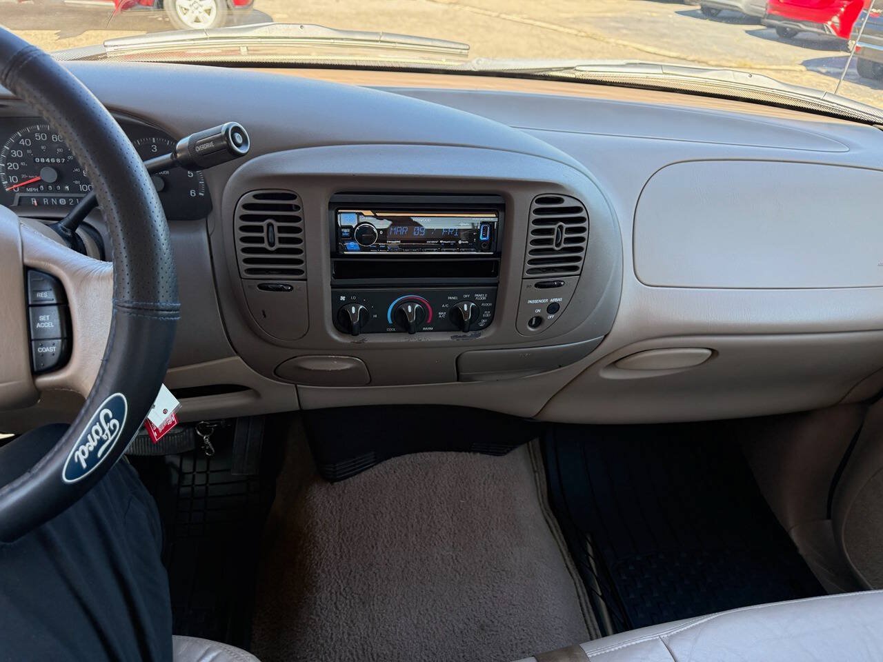 Used 1998 Ford F150 Lariat RWD image 15