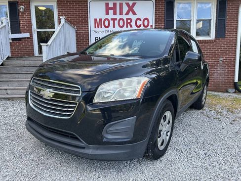 Used 2016 Chevrolet Trax LS FWD image 1