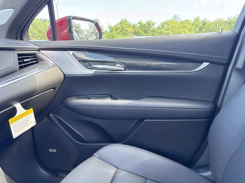 New 2026 Cadillac XT5 Sportv w/ LPO, Onyx Lite Package AWD/4WD image 22