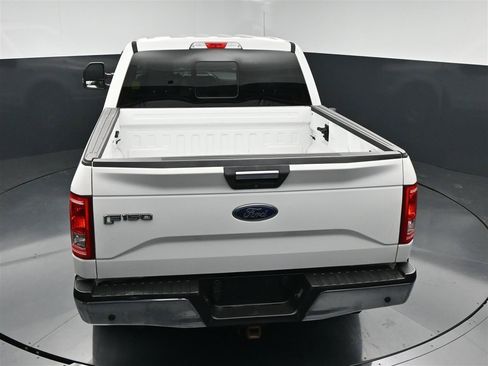 Used 2017 Ford F150 XLT w/ Equipment Group 302A Luxury AWD/4WD image 22