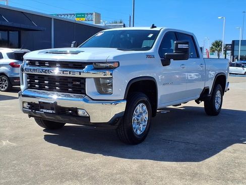 Used 2023 Chevrolet Silverado 2500 LT w/ Convenience Package image 2