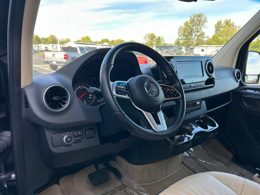 Used 2020 Mercedes-Benz Sprinter 3500 image 24