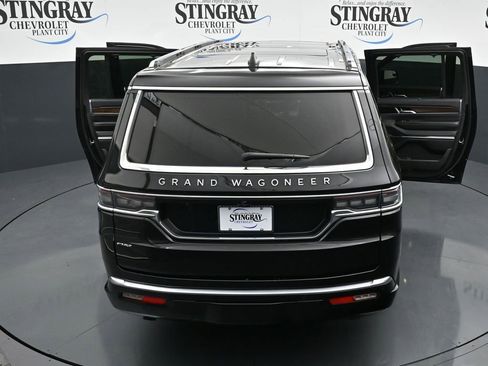Used 2024 Jeep Grand Wagoneer L Base image 26