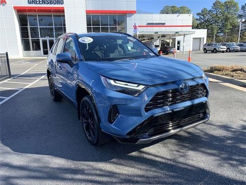 Used 2023 Toyota RAV4 SE image 2