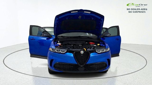 Used 2024 Alfa Romeo Tonale Veloce w/ Active Assist Package AWD/4WD image 12