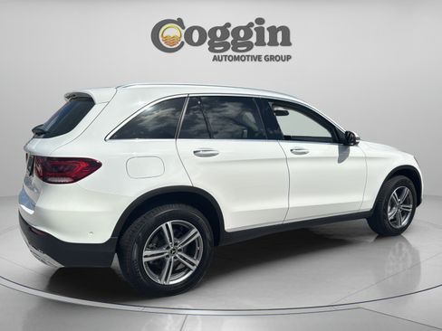 Used 2022 Mercedes-Benz GLC 300 w/ Premium Package Lite image 5