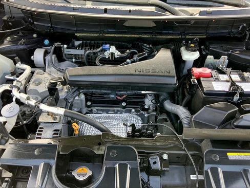 Used 2020 Nissan Rogue SL FWD image 32