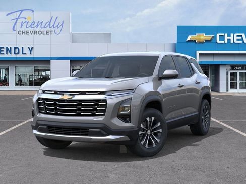New 2026 Chevrolet Equinox LT w/ Convenience Package II AWD/4WD image 17