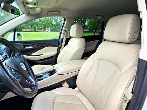 Used 2020 Buick Envision Essence image 19