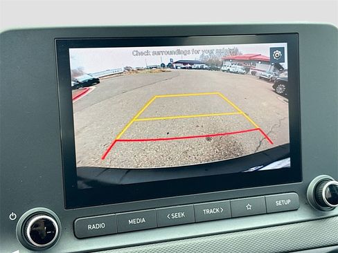 Used 2023 Hyundai Kona SE image 13