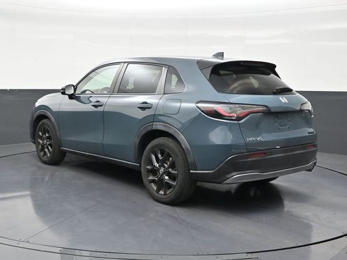 Used 2024 Honda HR-V Sport image 3