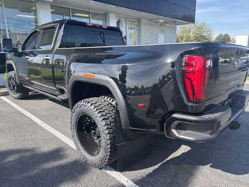 Used 2026 GMC Sierra 3500 Denali Ultimate AWD/4WD image 3