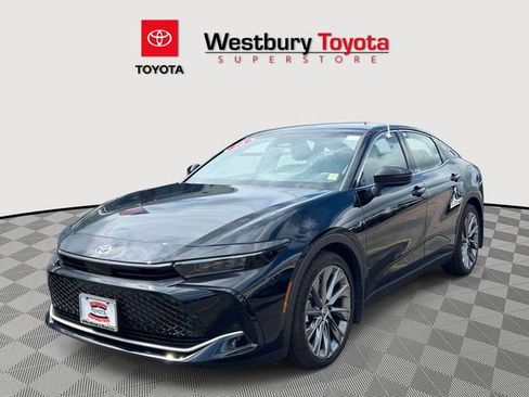 Certified 2026 Toyota Crown w/ Advanced Technology Package AWD/4WD image 3