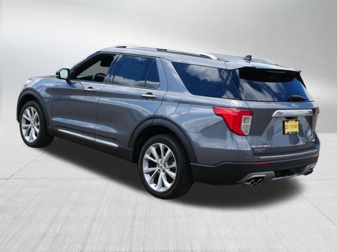 Certified 2021 Ford Explorer Platinum w/ Equipment Group 601A AWD/4WD image 5