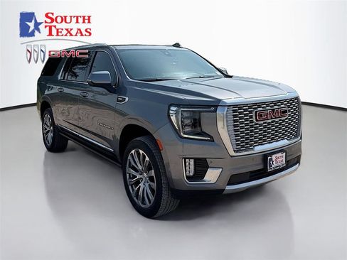 Used 2021 GMC Yukon XL Denali w/ Denali Ultimate Package AWD/4WD image 1