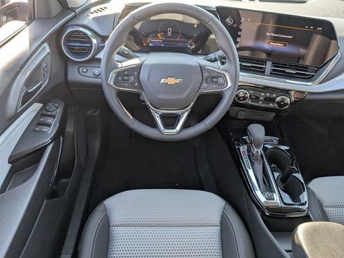 New 2026 Chevrolet Trax LT w/ Driver Confidence Package FWD image 6