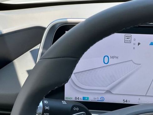 New 2025 Hyundai Ioniq 6 SEL image 19