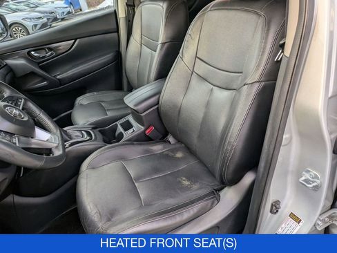 Used 2017 Nissan Rogue SL w/ SL Premium Package image 16