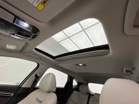 Used 2022 Hyundai Tucson SEL w/ Convenience + Premium Package FWD image 7
