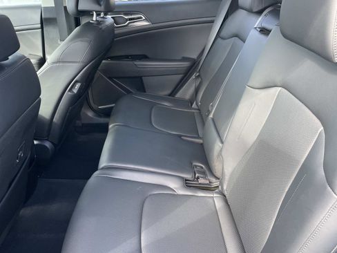 Used 2023 Kia Sportage EX image 25