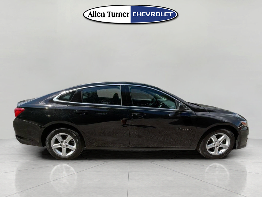 Used 2021 Chevrolet Malibu LS w/ Driver Confidence Package II FWD image 3