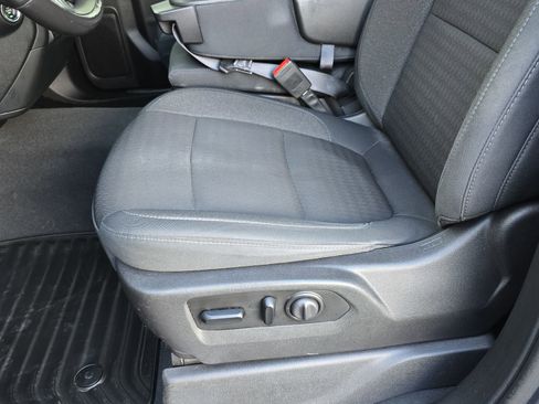 Used 2019 Chevrolet Silverado 1500 LT w/ All-Star Edition image 28