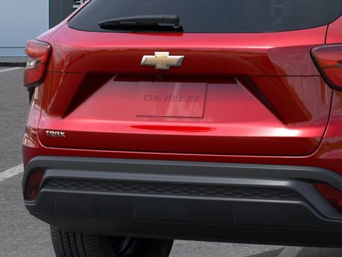 New 2026 Chevrolet Trax LS FWD image 14