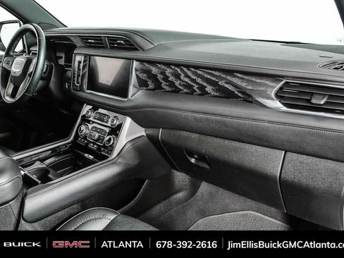 Used 2023 GMC Yukon Denali AWD/4WD image 22