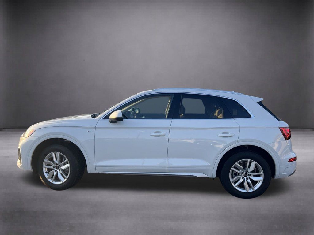 Used 2023 Audi Q5 2.0T Premium w/ Convenience Package AWD/4WD image 6