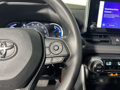 New 2024 Toyota RAV4 LE image 19