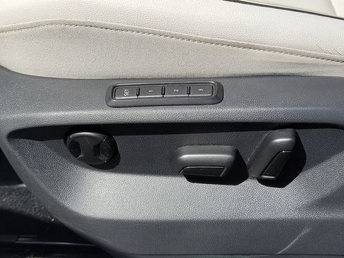 Used 2020 Volkswagen Tiguan SEL Premium R-Line w/ 3rd Row Seat Package AWD/4WD image 22