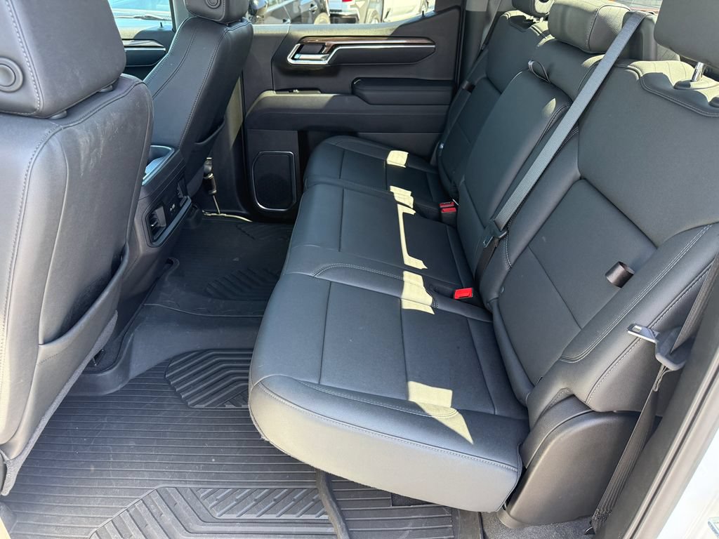 Used 2026 Chevrolet Silverado 1500 LT Trail Boss w/ LT Trail Boss Premium Package AWD/4WD image 19