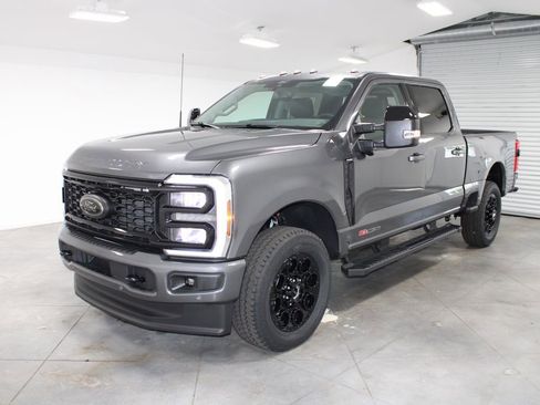 New 2026 Ford F350 Lariat AWD/4WD image 3