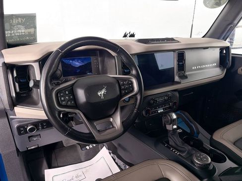 Used 2024 Ford Bronco Wildtrak image 9