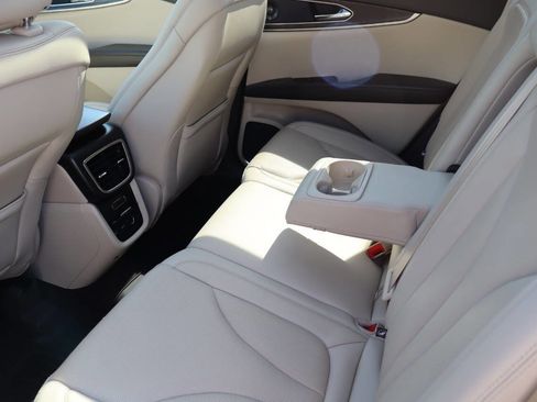 Used 2020 Lincoln Nautilus Reserve AWD/4WD image 14