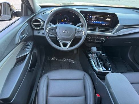 Certified 2024 Chevrolet Trax ACTIV w/ Driver Confidence Package FWD image 12