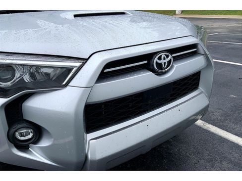 Used 2023 Toyota 4Runner TRD Off-Road Premium AWD/4WD image 29