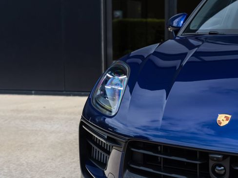 Certified 2026 Porsche Macan S AWD/4WD image 17