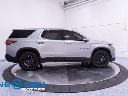 Used 2023 Chevrolet Traverse RS w/ LPO, Floor Liner Package AWD/4WD image 37