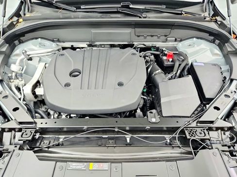 New 2026 Volvo XC60 B5 Ultra w/ Protection Package Premier image 36