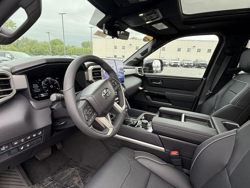 New 2026 Toyota Tundra Limited AWD/4WD image 17
