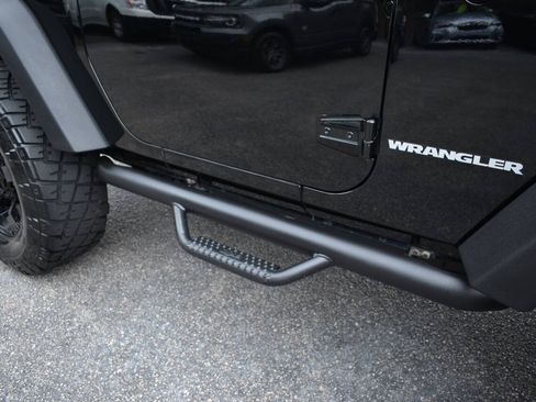 Used 2017 Jeep Wrangler Sport w/ Quick Order Package 23S AWD/4WD image 34